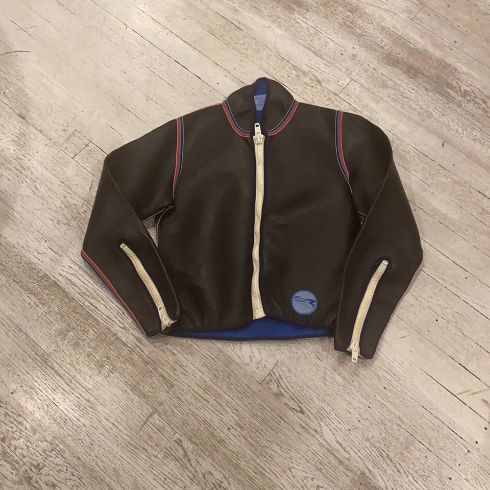 Wet suit by tornado size med 38 chest